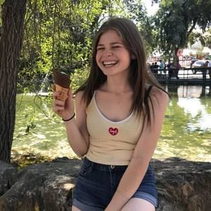 Meet your Posher, Savanah